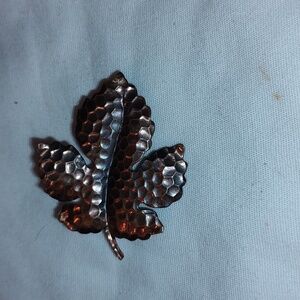 Vintage Kim copper autumn leaf brooch